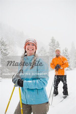 Couple Cross Country Ski, Breckenridge, Colorado, USA