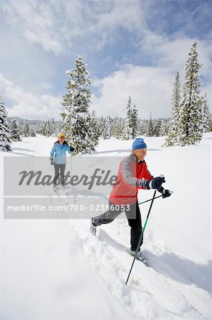 Couple Cross Country Skiing, Breckenridge, Colorado, USA