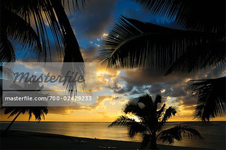 Paradise Cove bei Sonnenuntergang, Aitutaki Cookinseln, South Pacific
