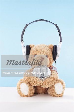 Teddybär mit Kopfhörer und Disco Ball
