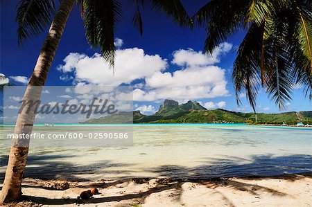 Vue d'ensemble de Bora Bora et la lagune de Motu Mute, Polynésie française