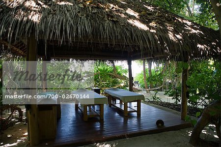 Beach Spa und Massagetabellen im Eco-Resort, Nord Male Atoll, Malediven