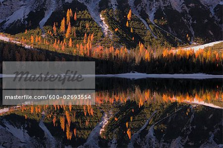 Pragser Wildsee, Fanes Alpen, Naturpark Fanes-Sennes-Prags, Südtirol, Italien