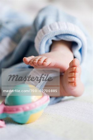 Neugeborene Babys Füße