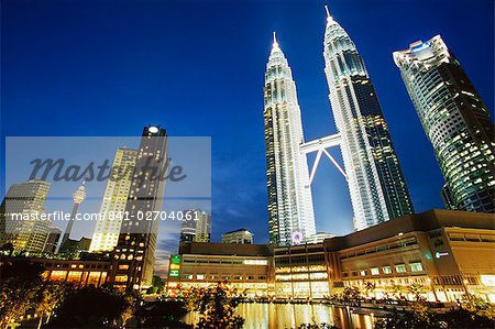 Petronas Twin Towers, Kuala Lumpur, Malaysia, Southeast Asia, Asia