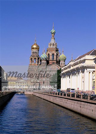 Die christliche Kirche am Kanal Griboedova, vergossenen Blutes (Kirche der Auferstehung Christi), St. Petersburg, Russland, Europa