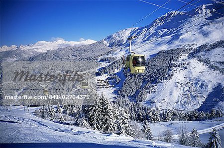 Téléphériques, Méribel, Trois Vallees, Haute-Savoie, Savoie, France, Europe