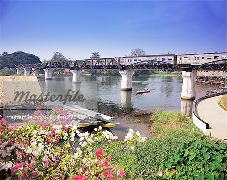 Le pont ferroviaire de mort sur la rivière Kwai (Saphan Mae Nam Khwae Yai), Kanchanaburi, Province de Kanchanaburi, Thaïlande, Asie du sud-est, Asie
