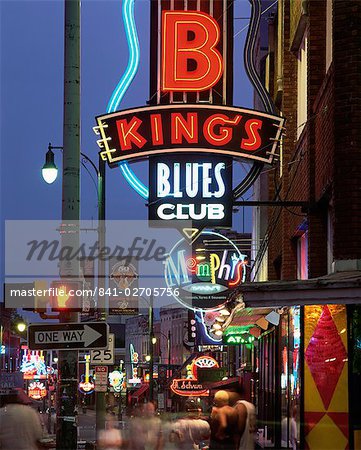 Die berühmte Beale Street bei Nacht, Memphis, Tennessee, Vereinigte Staaten von Amerika, Nordamerika