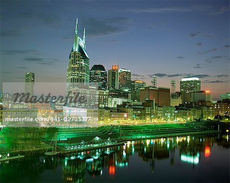 City skyline and Cumberland river at dusk, Riverfront Park, Nashville, Tennessee, United States of America, North America