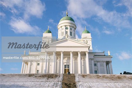 Cathédrale chrétienne luthérienne en hiver neige, Helsinki, Finlande, Scandinavie, Europe