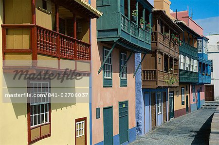 Maisons peintes avec balcons, Santa Cruz de la Palma, La Palma, îles Canaries, Espagne, Atlantique, Europe