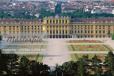 Schloss Schönbrunn und Gärten, UNESCO Weltkulturerbe, Wien, Österreich, Europa