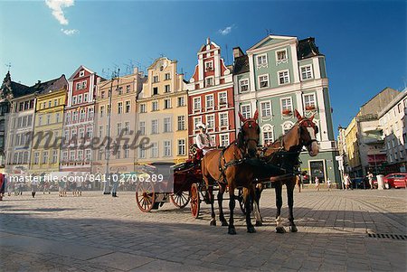 Le Rynek (place de la ville), à Wroclaw, Silésie, Pologne, Europe