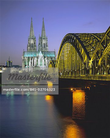 Bridge over the River Rhine, and cathedral (Dom), Cologne (Koln), North Rhine Westphalia, Germany, Europe