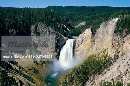 Réduire les chutes de la rivière Yellowstone, 94 m de haut à la tête du canyon, Yellowstone National Park, patrimoine mondial de l'UNESCO, Wyoming, États-Unis d'Amérique (États-Unis d'Amérique), Amérique du Nord