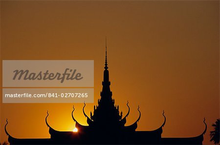 Sonnenuntergang, Dach, das Nationalmuseum, Phnom Penh, Kambodscha, Indochina, Asien