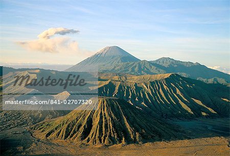 Parc National de bromo-Tengger-Semeru à l'aube, l'île de Java, en Indonésie, Asie du sud-est, Asie