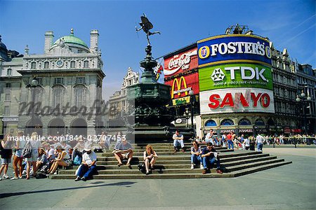 Statue de Eros et Piccadilly Circus, Londres, Angleterre, Royaume-Uni Statue de Eros et Piccadilly Circus, Londres, Angleterre, Royaume-Uni