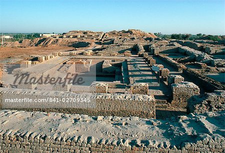 Ritual bath in the citadel, Mohenjodaro, UNESCO World Heritage Site, Indus Valley civilisation, Pakistan, Asia