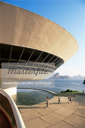 View across Guanabara Bay to Rio, Museo de Arte Contemporanea (Museum of Contemporary Art), by Oscar Niemeyer, Niteroi, Rio de Janeiro, Brazil, South America