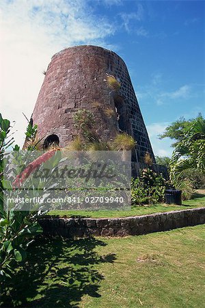 Vestiges de l'ancienne sucrerie, maintenant le Montpelier Plantation Inn, Nevis, îles sous-le-vent, Antilles, Caraïbes, Amérique centrale