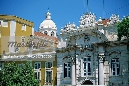 Le Musée militaire et le Panthéon de Santa Engracia, dans la ville de Lisbonne, Portugal, Europe