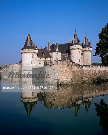 Chateau of Sully-sur-Loire, UNESCO World Heritage Site, Loiret, Loire Valley, Centre, France, Europe