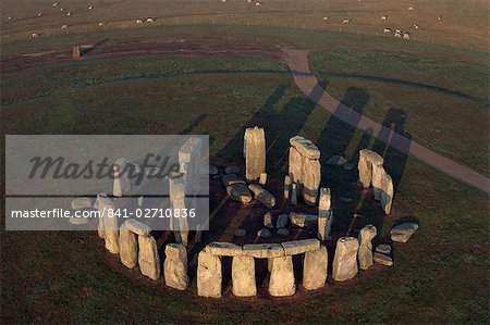 Vue aérienne de Stonehenge, patrimoine mondial de l'UNESCO, dans le Wiltshire, Angleterre, Royaume-Uni, Europe Vue aérienne de Stonehenge, patrimoine mondial de l'UNESCO, dans le Wiltshire, Angleterre, Royaume-Uni, Europe