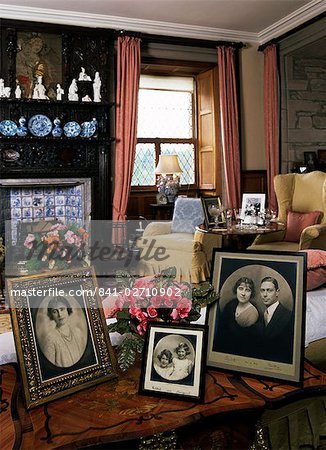 The Queen Mother's sitting room, Glamis Castle, Highland region, Scotland, United Kingdom, Europe