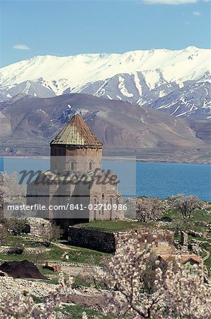 Arménien église de Sainte-Croix, l'île d'Akdamar, lac de Van, Anatolie, Turquie, Asie mineure, Asie