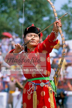 Archery contest, Naadam festival, Oulaan Bator (Ulaan Baatar), Mongolia, Central Asia, Asia