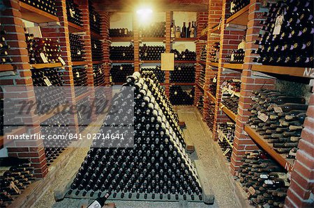 Cave à vin, château de Verrazzano, Chianti, Toscane, Italie, Europe