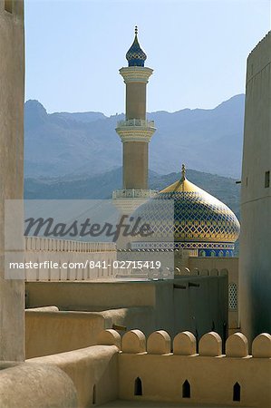 Die Moschee von der Festung, die Stadt von Nizwa, Sultanat Oman, Nahen Osten gesehen