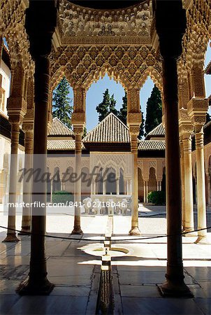 Cour de la Lions Palais de l'Alhambra, patrimoine mondial de l'UNESCO, Grenade, Andalousie (Andalousie), Espagne, Europe