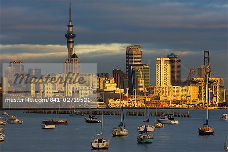 Okahu Bay boat harbour and skyline, Auckland, North Island, New Zealand, Pacific