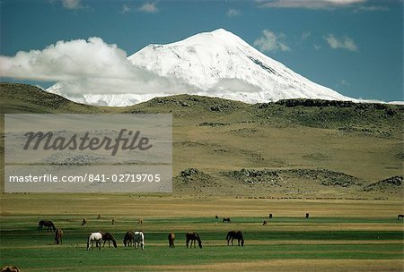 Mount Ararat, Anatolia, Turkey, Asia Minor, Eurasia