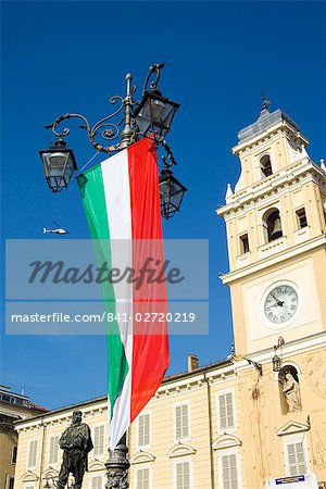 Statue of Giuseppe Garibaldi, Garibaldi Square, Parma, Emilia Romagna, Italy, Europe