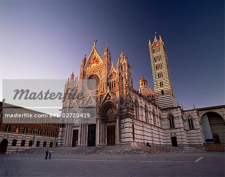 The Duomo (cathedral), dating from the 12th to 14th centuries, Siena, Tuscany, Italy, Europe