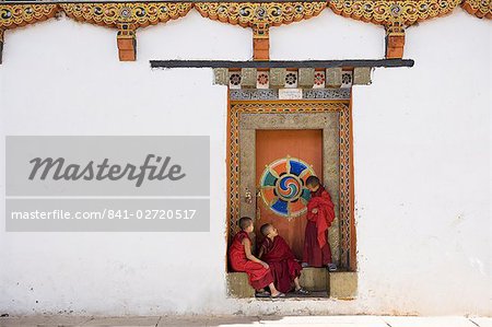 Bouddhiste moines, Paro Dzong, Paro, Bhoutan, Asie