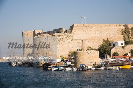 Fort, Boote und Hafen, Kyrenia, Nordzypern, Mittelmeer, Europa