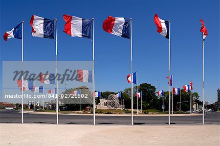 French flags and modern sculpture, Place de la Republique, Reims, Marne, Champagne-Ardenne, France, Europe