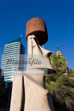 moai Statue sur le principale rue Avenue o ' Higgins, Santiago, Chili, Amérique du sud de Santiago moai Statue sur le principale rue Avenue o ' Higgins, Santiago, Chili, Amérique du sud de Santiago