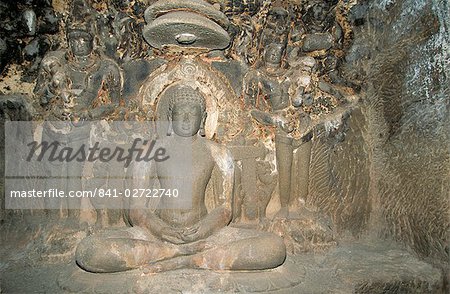 Statue of Mahavira, founder of the Jain religion in the Indra Sabha, Cave 32, in Jain section of the cave temples of Ellora, UNESCO World Heritage Site, Maharashtra, India, Asia