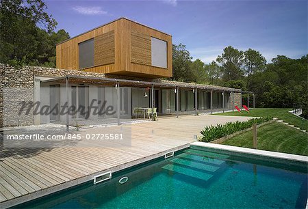 Vivienda Unifamiliar, Girona. Terrace and Swimming Pool. Architect: Josep Boncompte and Guillermo Font