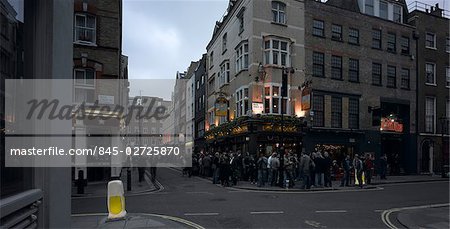 Le London pub, Soho, chien et canard.