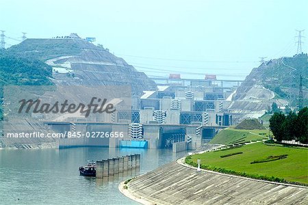 Serrures, des Trois-Gorges (Sanxia) barrage de la rivière Yangtze, en Chine
