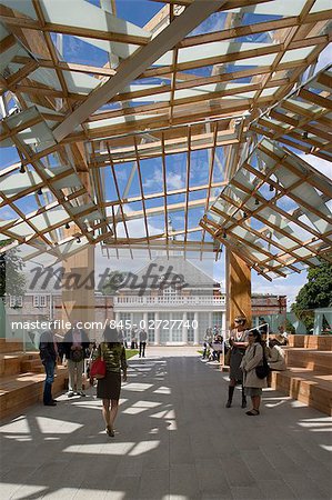 Serpentine Gallery Pavilion 2008, Serpentine Gallery, Hyde Park, Londres. Architecte : Gehry Partners.