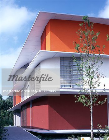 Ronald MacDonald House, De Uithof Campus, University of Utrecht, Utrecht, 1999. Architect: Bosch Haslett