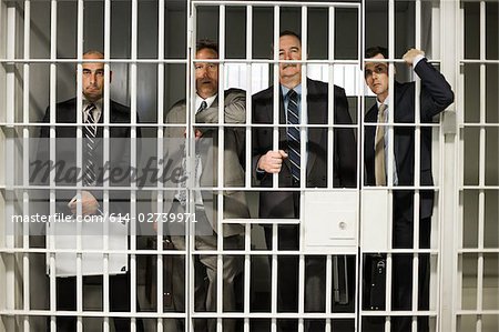 Geschäftsleute im Gefängnis